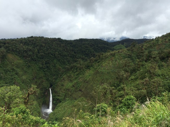 Rio La Paz. Drive from San Jose to La Virgen
