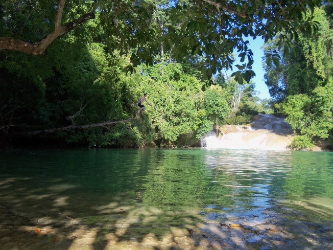 Roberto Barrios Falls, Mexico
